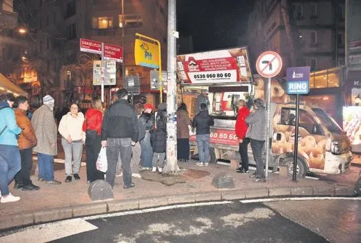 Arkadaşları lokma döktürdü!