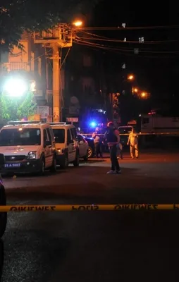 AK Parti İl Başkanlığı önünde polise saldırı!