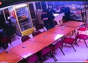 Kütahya’da çayevinde bıçaklı saldırı kamerada