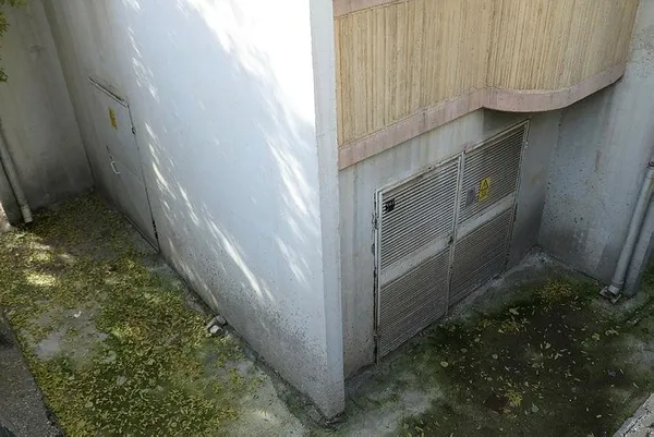 Bir bombanın üzerinde yaşadığınızı düşünün... 23 yıldır yüksek gerilim trafolarına komşuluk yapıyorlar-5