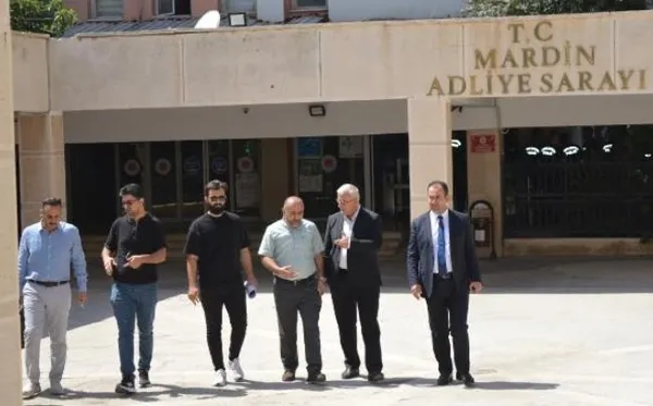 mardinde-cipteki-5-irakli-infaz-edilmisti-kan-akan-olayda-teror-suphesi-arabayi-durdurdu-icindekileri-oldurdu-1690484232753.jpeg Mardin'de cipteki 5 Iraklı infaz edilmişti! Kan akan olayda terör şüphesi: 'Arabayı durdurdu, içindekileri öldürdü'-5