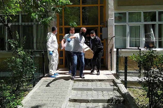 Annesinin kafasını satırla kesip tencereye koymuştu! Küçükçekmece'deki kan donduran vahşette yeni detay