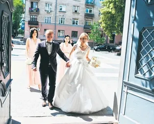 Köprüden geçti gelin