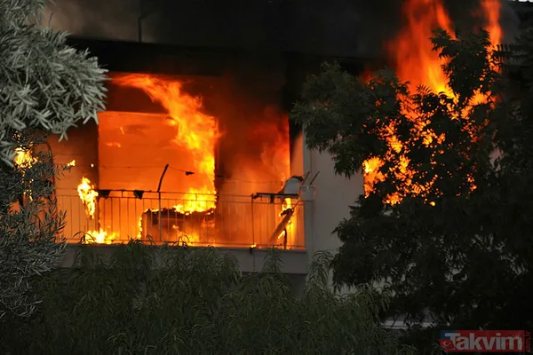 Antalya'da 3 katlı ev alev alev yandı! Yaşanan yangında korku dolu anlar yaşandı - 3