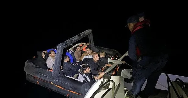 İzmir açıklarında 74 düzensiz göçmen kurtarıldı I 69 göçmen yakalandı