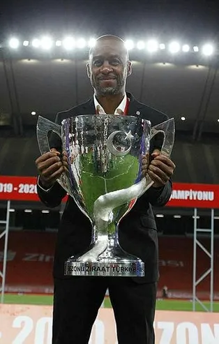 Trabzonspor'da son karar Eddie Newton!