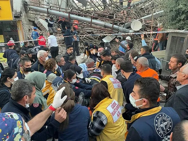 Malatya'da çöken binadaki arama kurtarma çalışmaları sona erdi! 13 yaralıdan 8'i taburcu edildi-1