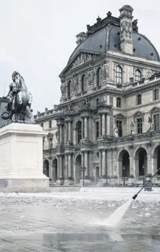 Fransa'da sokakların temizlendiği suda coronavirüse rastlandı