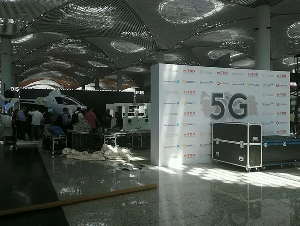 5g-teknolojisi-ilk-kez-istanbul-havalimaninda-test-ediliyor-ulastirma-ve-altyapi-bakani-adil-karaismailoglunda-1659086285328.jpeg 5G teknolojisi ilk kez İstanbul Havalimanı'nda test ediliyor! Ulaştırma ve Altyapı Bakanı Adil Karaismailoğlu'ndan önemli açıklamalar-1