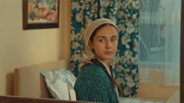 Gönül Dağı'nın ara bozan Asya'sı bakın kim çıktı sen neymişsin be Asya! Buse Orcan'ın bikinili pozları öyle böyle değil meğer...-4