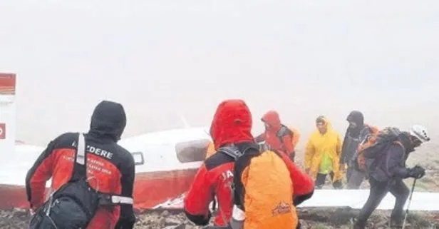 Düşen uçakta yolcu pilotu uyarmış!