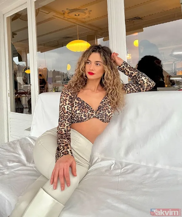 Survivor Batuhan Karacakaya ile yakalanmıştı! Aleyna Çalışkan mini şortunu çekip kendini çimlere attı! Demet Akalın tepkisiz kalmadı - 15