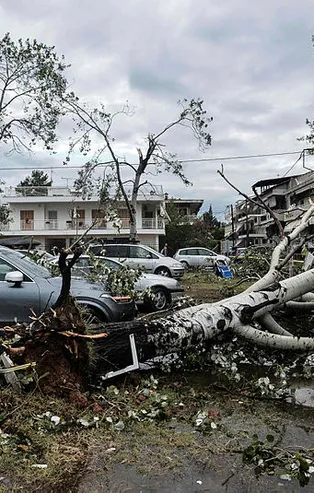 Yunanistan'da OHAL ilan edildi