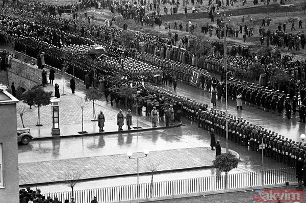 Arşivlerden çıkan fotoğraflarla 10 Kasım 1938 günü ve sonrasında yaşananlar! Büyük Önder Mustafa Kemal Atatürk'ün vefatı - 23