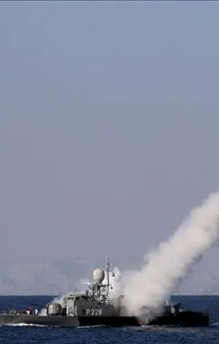 İran kendi gemisini vurdu