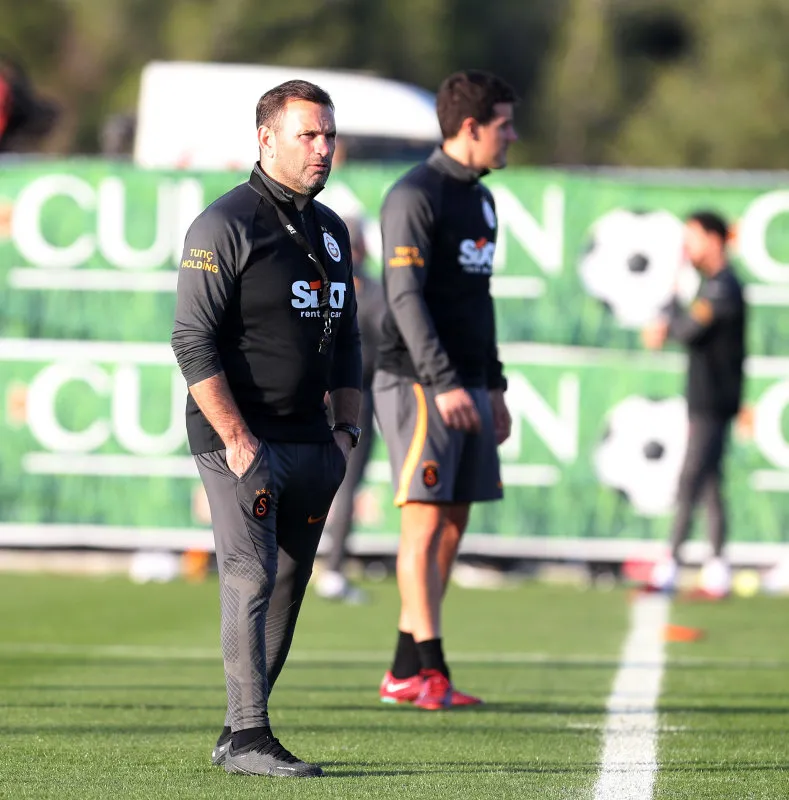 Galatasaray sahneye çıkıyor! İşte Okan Buruk'un Kasımpaşa maçı 11'i - 7