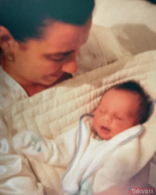 Ünlü Oyuncu Perihan Savaş, 9 Kasım 1995 Yılında Hayatını Kaybeden Oyuncu Eşi Yılmaz Zafer'den Olan Oğlu Savaş Zafer İçin Yaptığı Paylaşımla Gündeme Geldi.