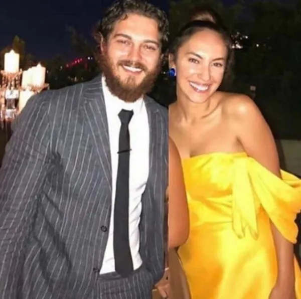 cagatay-ulusoy-ve-sevgilisi-duygu-sarisindan-ayrilik-aciklamasi-gulup-geciyoruz-1615323540966.jpeg