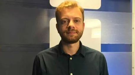 CHP yandaşı Emrah Gülsunar’dan skandal çıkış: PKK niye silah bırakıyor?