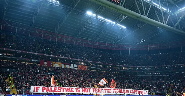 Galatasaray tribünlerinden Celtic taraftarlarına teşekkür ve Filistin'e destek