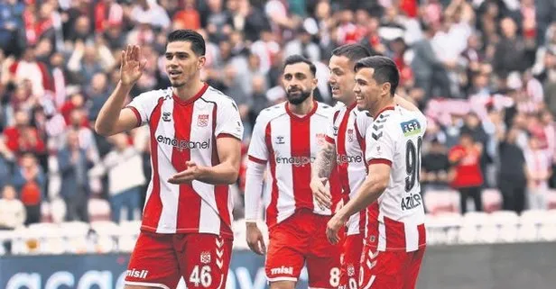Sivasspor, Adana Demirspor’u 5-1 mağlup etti!