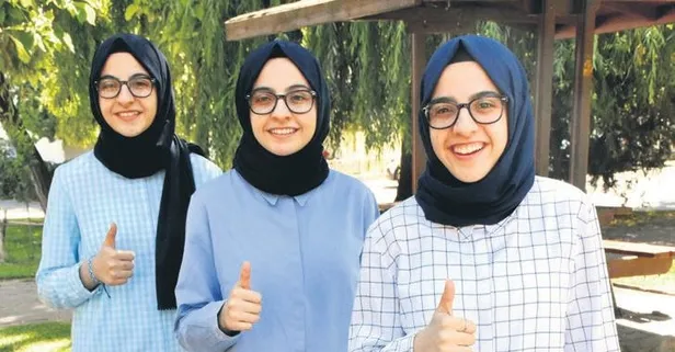 Üçüzler tıp fakültesini kazandı