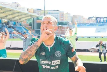 Konyaspor’un Kosta Rikalı defans oyuncusu Calvo Beşiktaş’a yeşil ışık yaktı: Teklif olursa gelirim