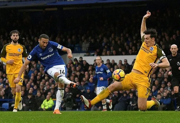 İngiltere'de gündem Cenk Tosun-10