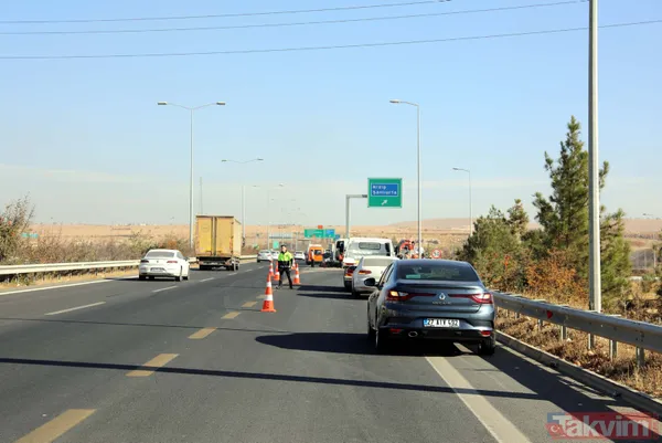 Gaziantep'te servis minibüsü kazası: Bariyerlere ok gibi saplandı! - 11
