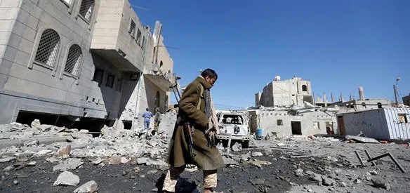 Yemen'de Cumhurbaşkanı Abdurabbu Mansur el-Hadi yanlısı Halk Direniş Güçleri (HDG) ile Husiler arasında çıkan çatışmalarda 36 militan öldürüldü, yönetim yanlısı 12 kişi hayatını kaybetti