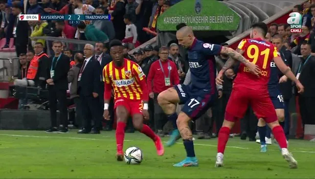 Erman Toroğlu, Kayserispor'un kazandığı penaltıyı yorumladı: "Ben hakem olsam vermem"