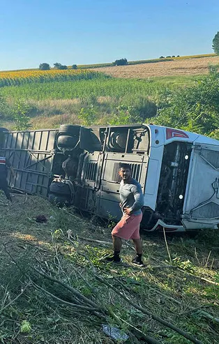 Kırklareli'nde feci kaza! Yolcu otobüsü devrildi: 6 ölü, 25 yaralı