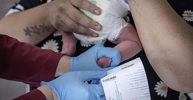 Sağlık Bakanlığından Kars Aile Mahkemesi'nin "topuk kanı" kararına itiraz! Uzmanlar uyardı: Geri dönüşü yok