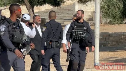 Siyonist işgalcilerden İsrail polisi eşliğinde Mescid-i Aksa’ya alçak baskın