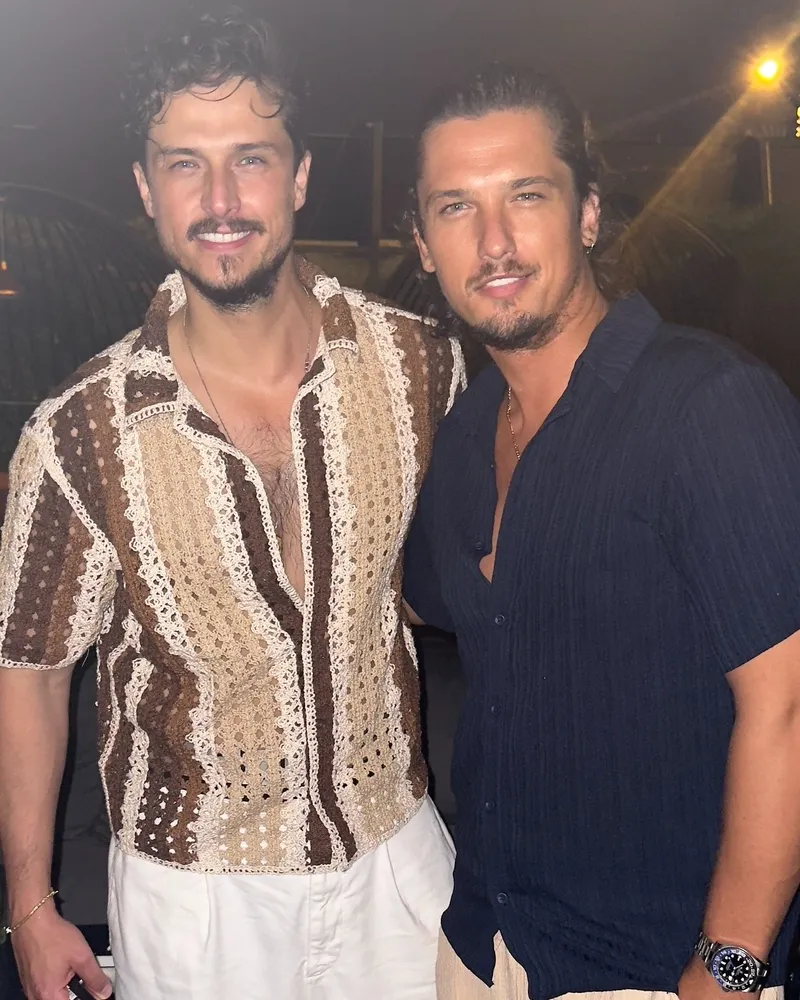 birbirine-benzetilen-iki-unlu-isim-bir-araya-geldi-bogac-aksoy-ile-gokhan-keser-ilk-kez-yan-yana-1753105413102.jpg Kaynak: Sosyal medya