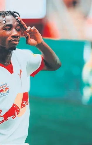 Fener Nene'ye kancayı taktı