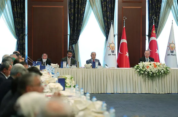 son-dakika-ak-parti-istisare-toplantisi-sonrasi-omer-celikten-onemli-aciklamalar-1625134667448.jpg SON DAKİKA! AK Parti İstişare Toplantısı sonrası Ömer Çelik'ten önemli açıklamalar-3