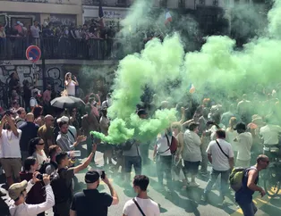 Aşı karşıtları Fransa sokaklarını inletti! Beş haftadır üst üste süren protestolar ülkeyi karıştırdı