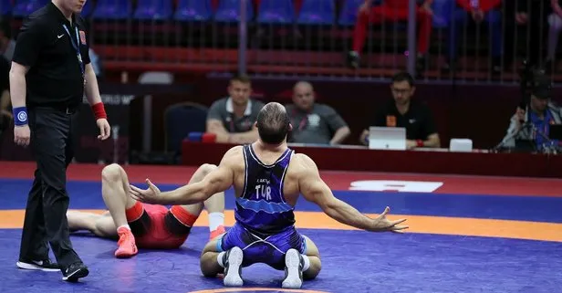 SON DAKİKA: Milli güreşçi Feyzullah Aktürk Avrupa Güreş Şampiyonası’nda serbest stil 92 kiloda altın madalya kazandı