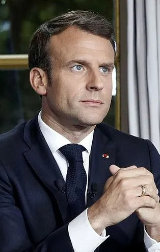 Macron Notre Dame için tarih verdi! Bağış yağdı!