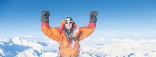 Everest’e tek başına tırmanmak yasak