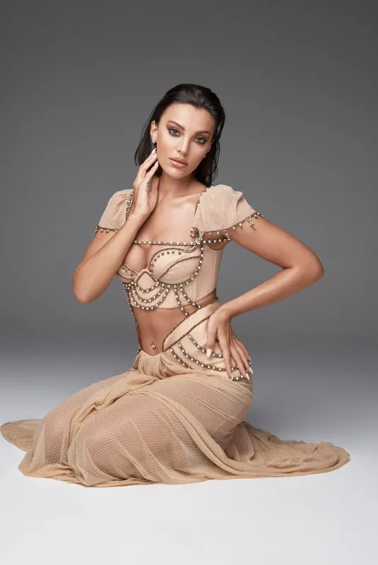 tuvana-turkayin-estetiksiz-gorenler-donup-kaliyor-iste-unlu-oyuncunun-soke-eden-degisimi-1661608484910.jpg Tuvana Türkay'ın estetiksiz görenler donup kalıyor! İşte ünlü oyuncunun şoke eden değişimi...-2