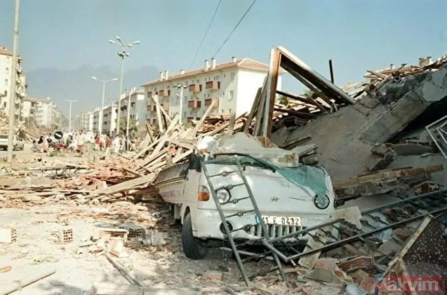 Hükümetin deprem bölgesine ancak 3 gün sonra geldiği 17 Ağustos'un üzerinden 22 yıl geçti