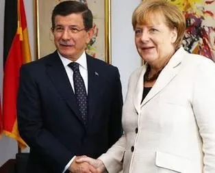 Merkel’den zirve öncesi kritik telefon