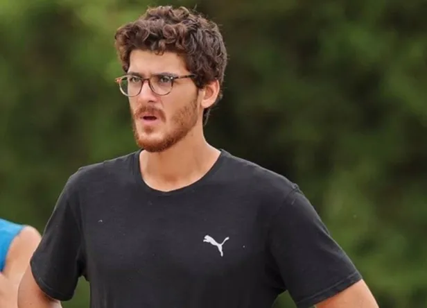 seytanin-bacagini-kirdi-survivorin-talihsiz-ismine-o-diziden-sahane-teklif-acun-ilicali-dugmeye-basti-1627132794834.jpg Survivor'ın talihsiz ismine o diziden şahane teklif! Acun Ilıcalı düğmeye bastı-2