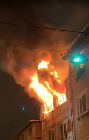 Beyoğlu'nda korkutan yangın! Facia ucuz atlatıldı