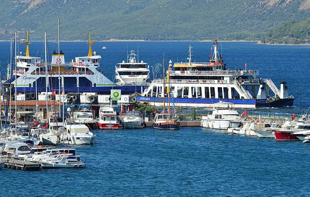 Çanakkale Boğazı'ndan 11 günde 147 bin araç geçti-1