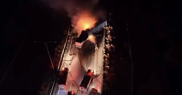 Manisa’da korkutan kaza! İki tır çarpıştı yangın çıktı