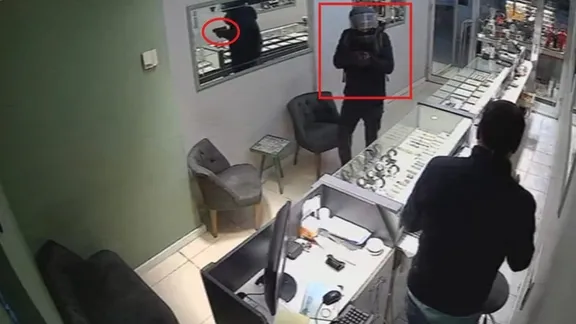 Ordu'da film sahnesi gibi soygun kamerada!