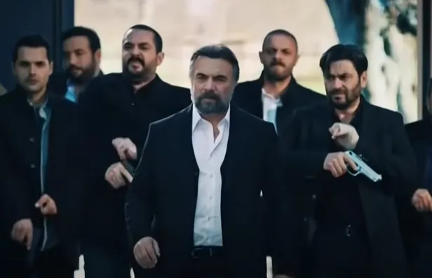 dusman-kol-geziyor-deli-divaneye-donecek-edho-190-bolum-fragmani-dumene-dusurdu-bitisi-tez-olacak-1618246163173.jpg Düşman kol geziyor deli divaneye dönecek! EDHO 190. bölüm fragmanı: Dümene düşürdü bitişi tez olacak-2